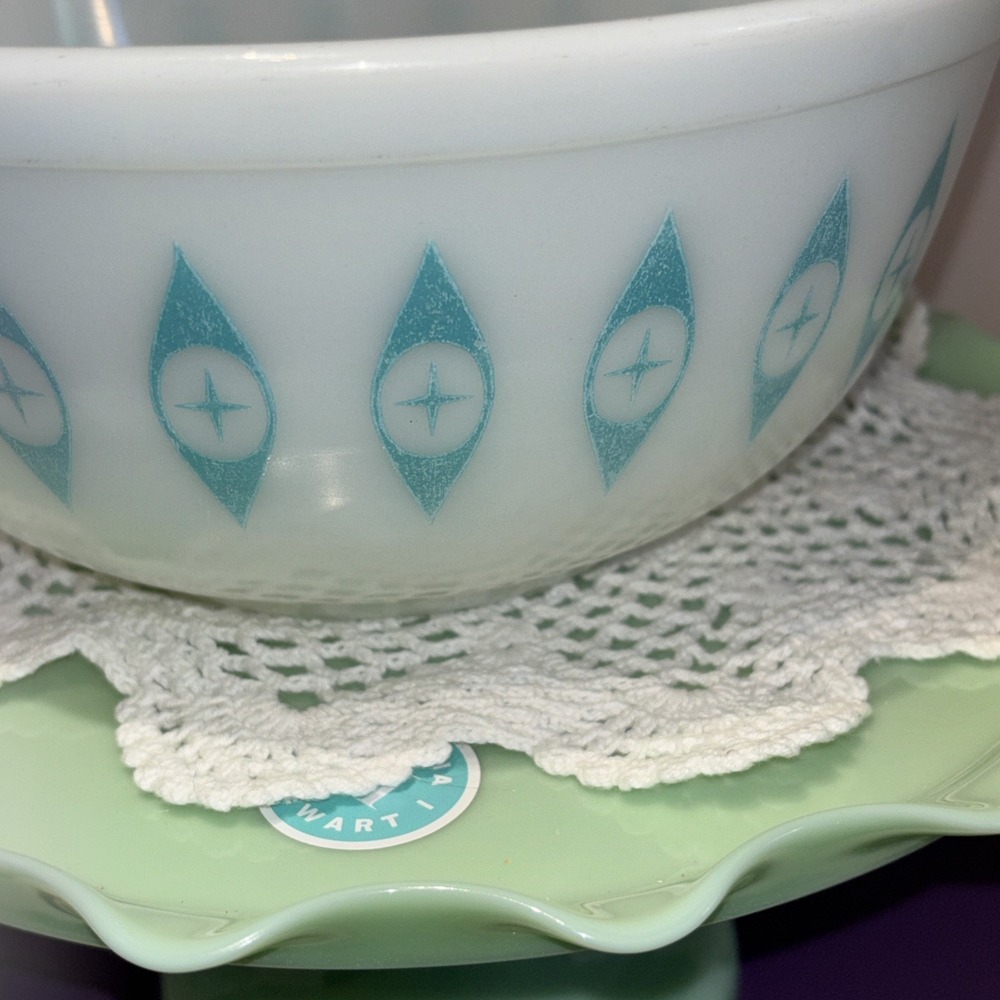 Vtg Atomic Eyes Pyrex Mixing Bowl MCM 1950s Unmarked White & Turquoise 403 - Picture 4 of 13